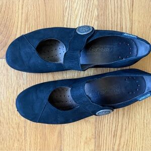 Black Mary Jane Shoes - Mephisto